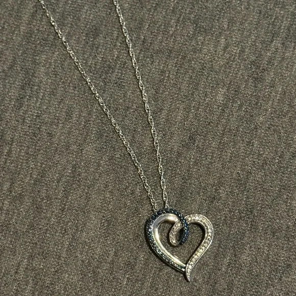 925 REAL black and white diamond heart pendant necklace. From Kay’s - Picture 3 of 5